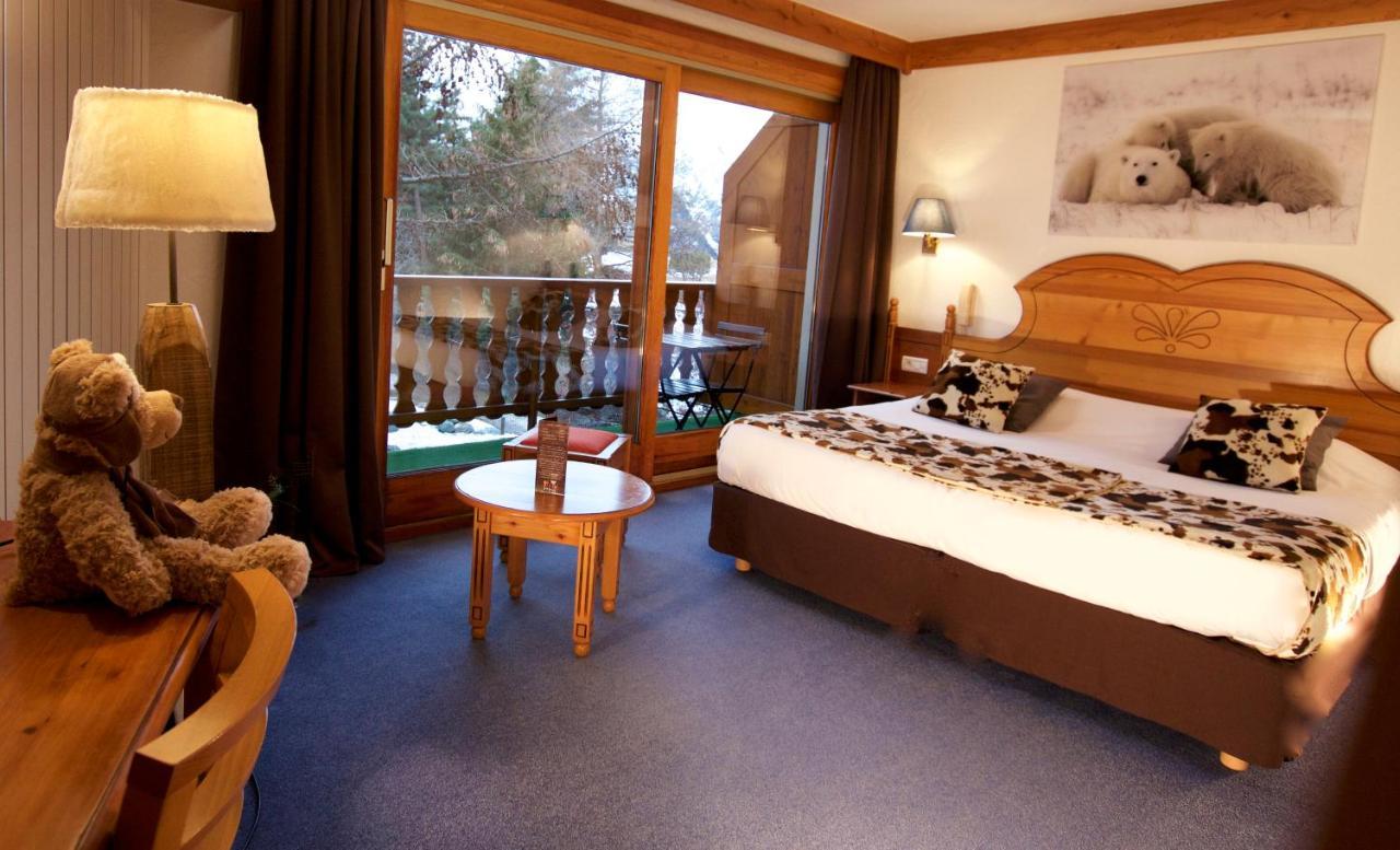 Hotel Serre Palas เลส์เดอซาลป์ ภายนอก รูปภาพ